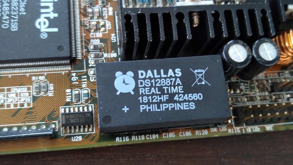 New Dallas RTC in socket